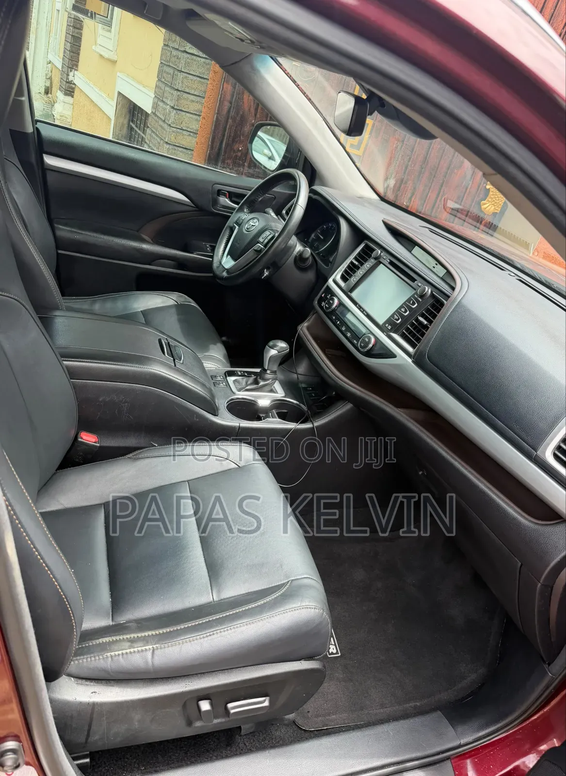 Toyota Highlander XLE 4x2 V6 (3.5L 6cyl 8A) 2018