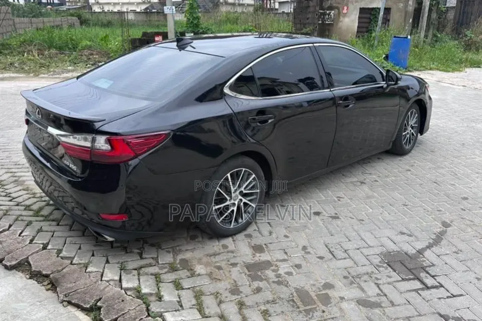 Lexus ES 350 FWD 2016 Black
