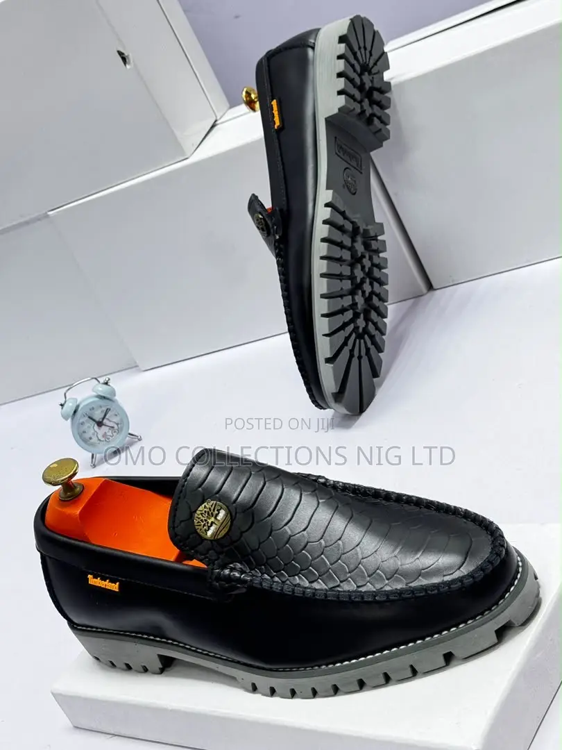 Timberland Men’s Luxury Textured Leather Shoes – Fully Boxed