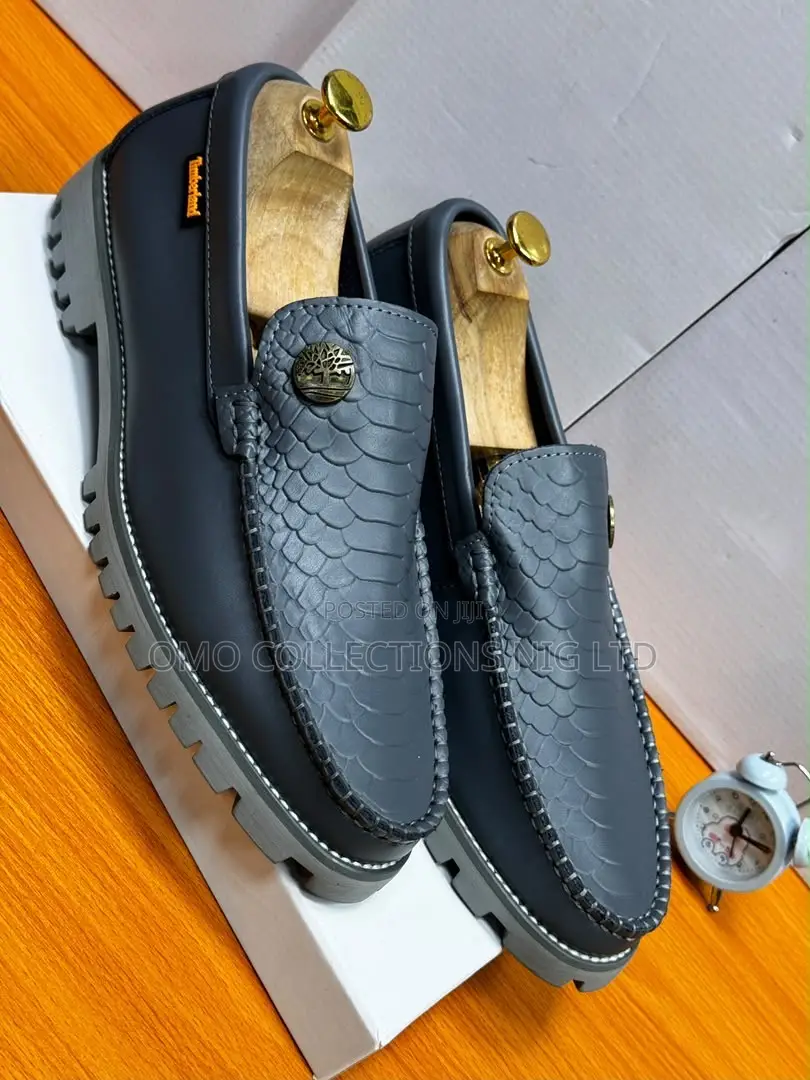 Timberland Men’s Luxury Textured Leather Shoes – Fully Boxed