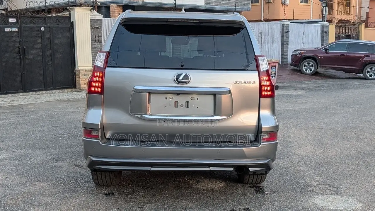 Lexus GX 460 2021 Gold