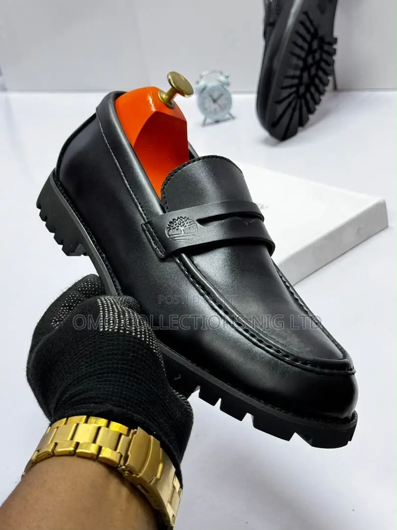 Timberland Men’s Luxury Black Leather Strap Shoes – Fully Boxed