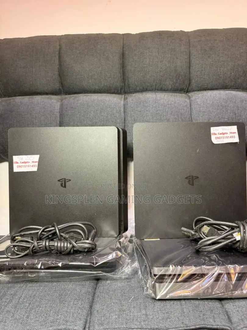 Neat as New PlayStation 4 Slim /2 Pad /10 Games