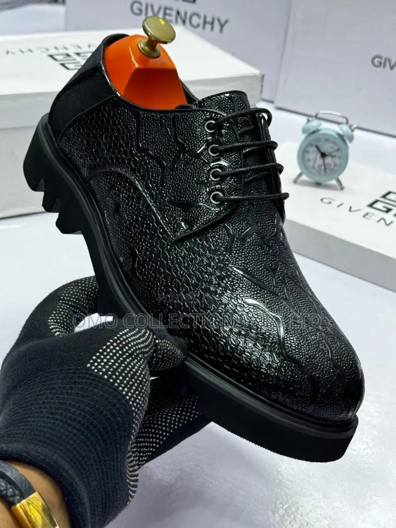 Givenchy Men’s Luxury Black Leather Lace-Up Shoes