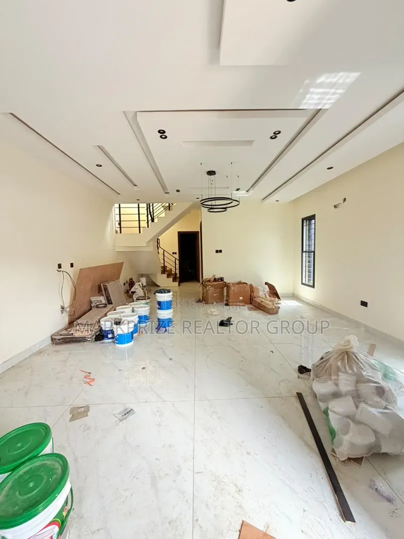 4bdrm Duplex in Magodo Gra Phase 1 for sale