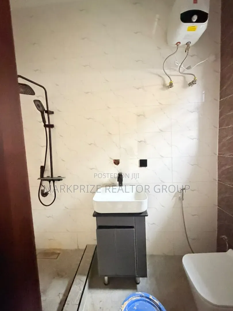4bdrm Duplex in Magodo Gra Phase 1 for sale