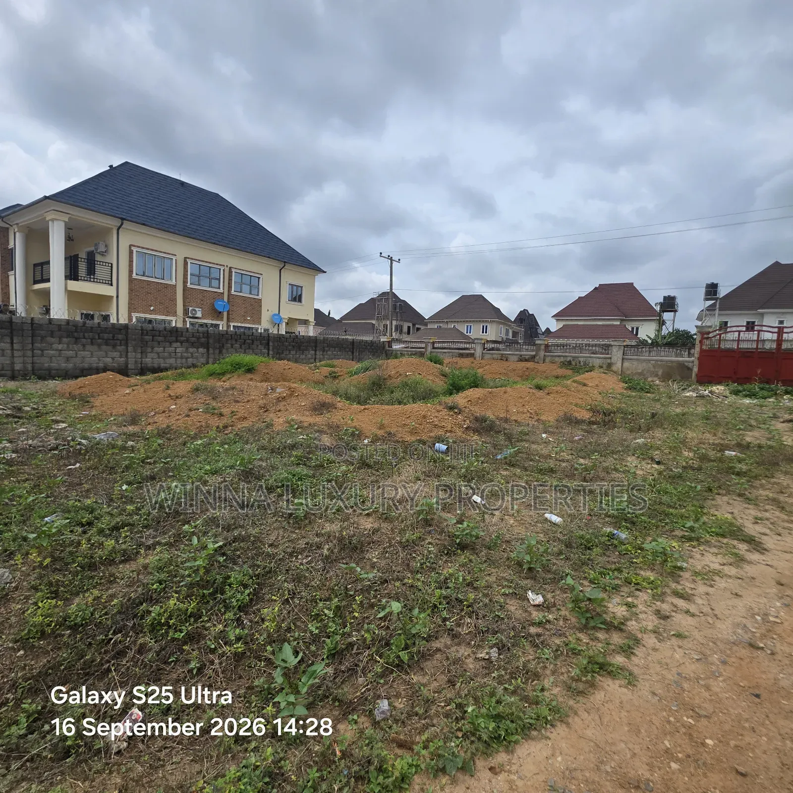 500sqm of Land
