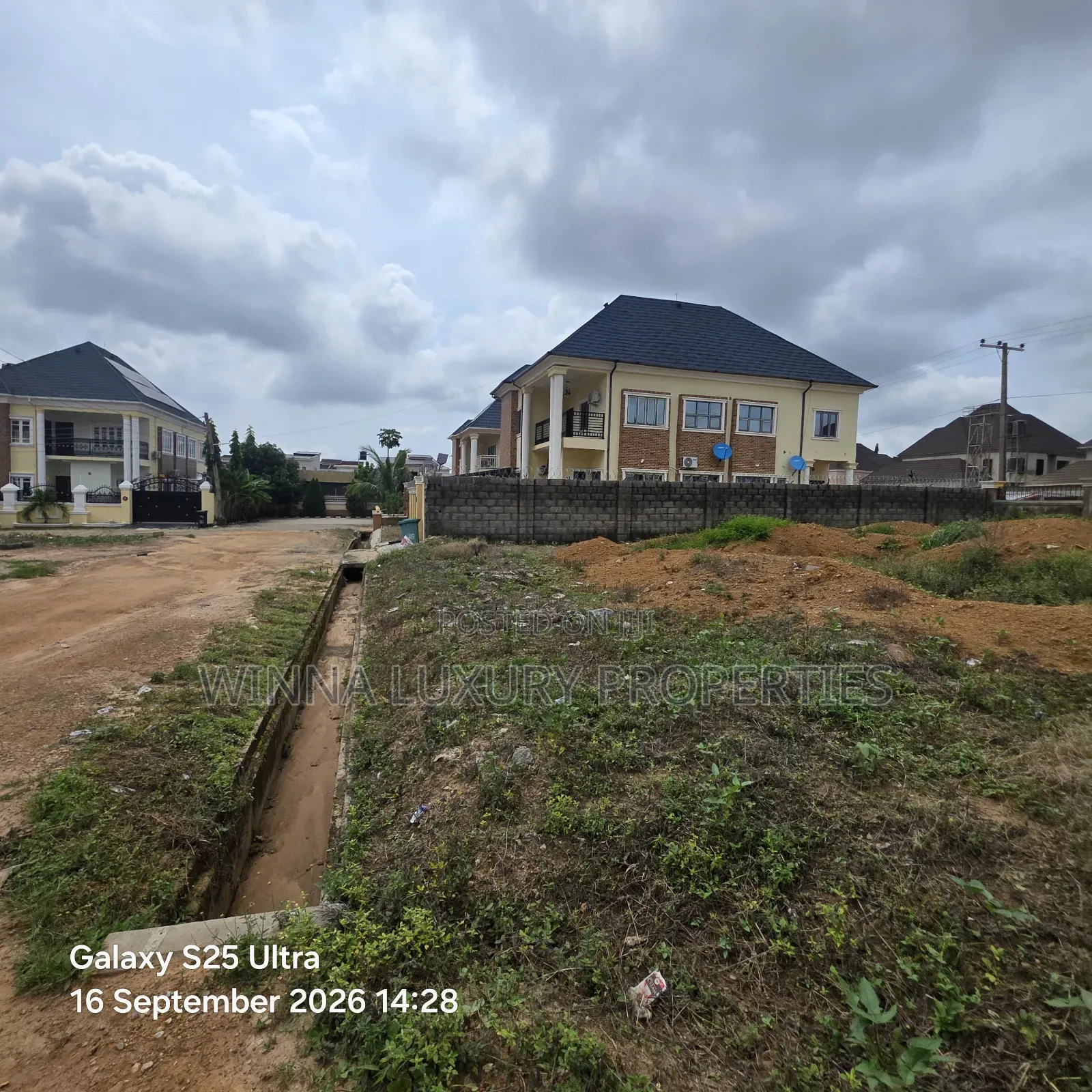 500sqm of Land