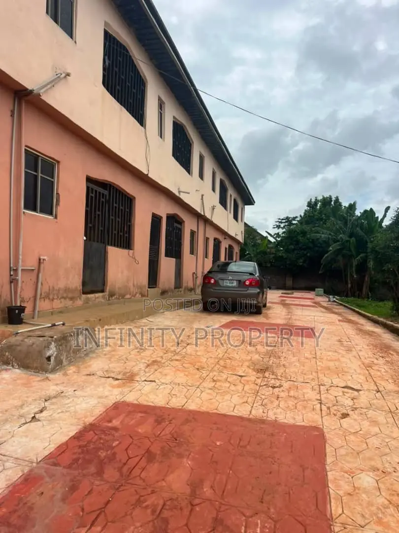 2bdrm Block of Flats in Ogumenyi, Benin City for sale