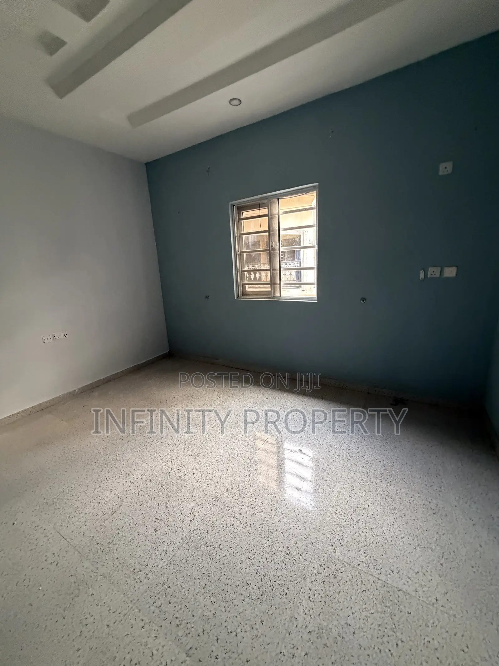 2bdrm Block of Flats in Ogumenyi, Benin City for sale
