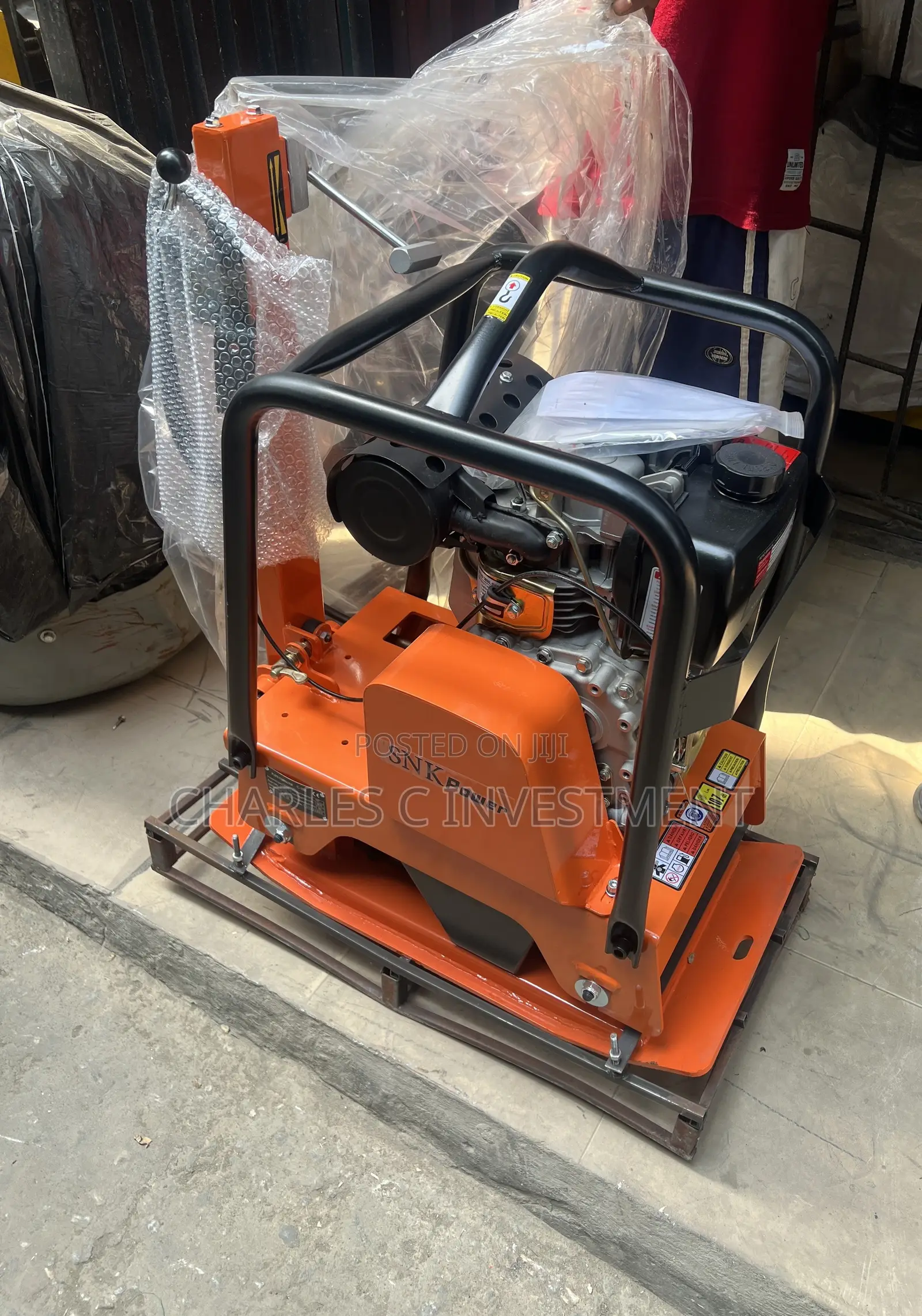 C160 Reversible Plate Compactor Machine