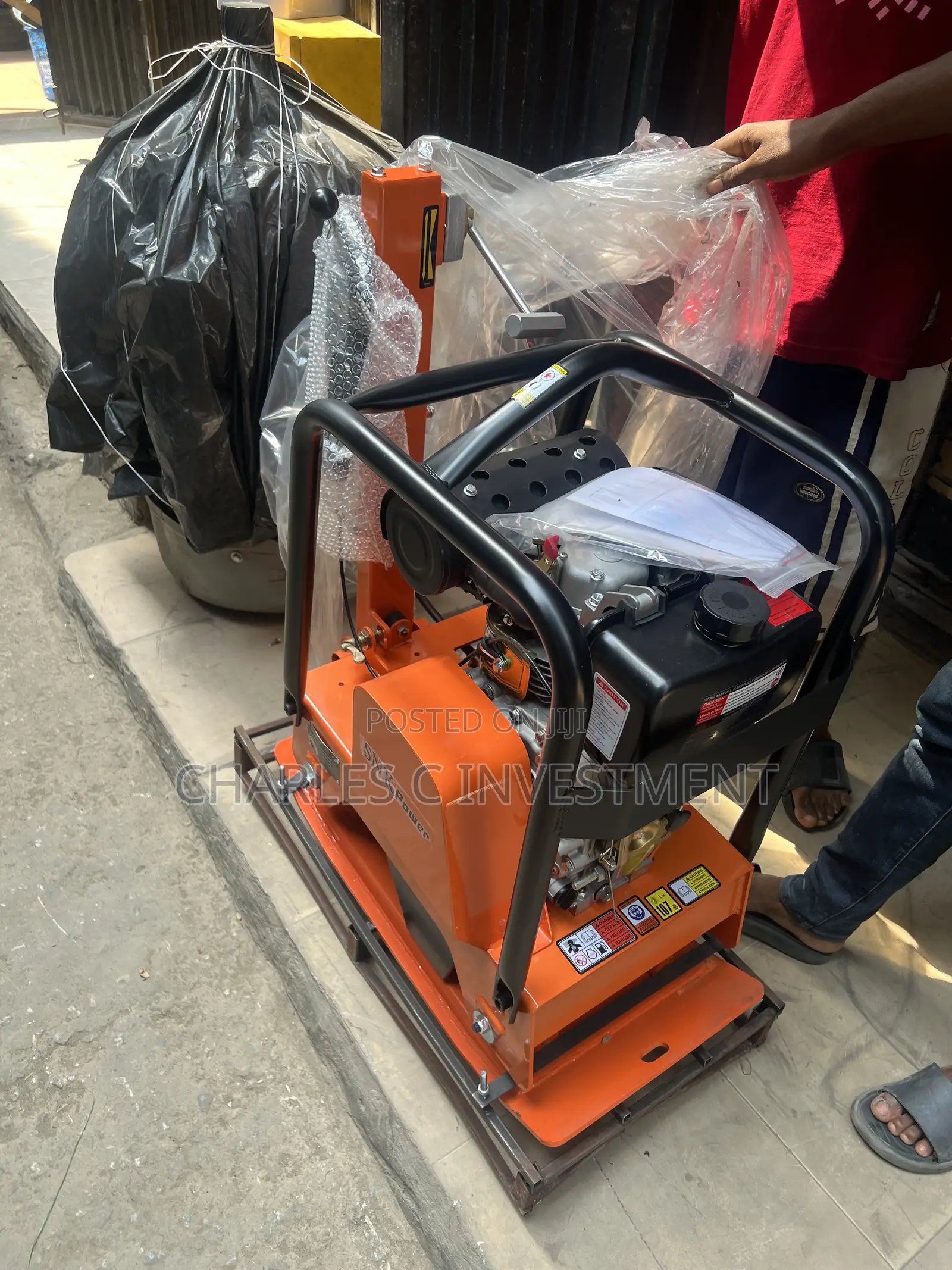 C160 Reversible Plate Compactor Machine