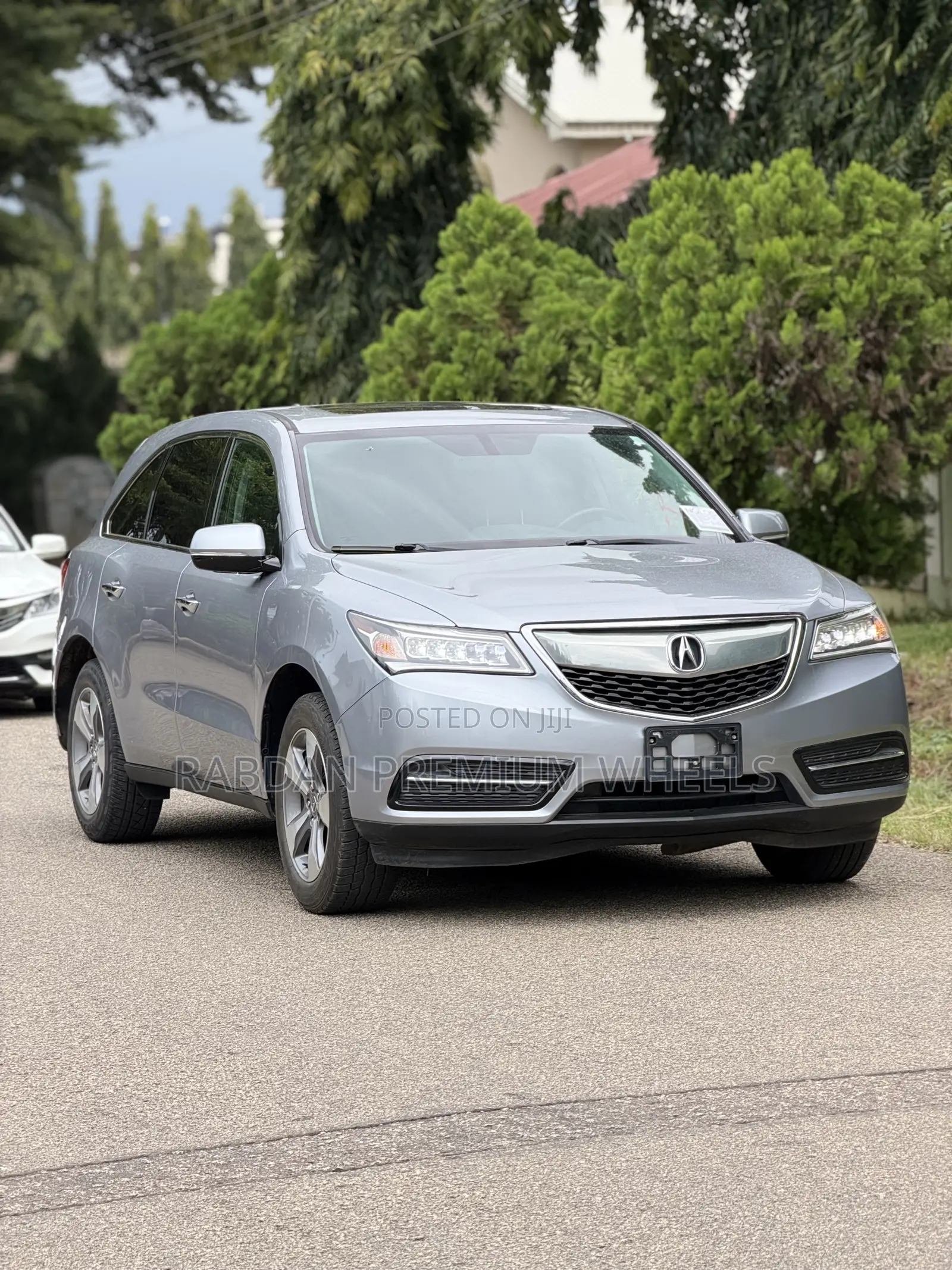 Acura MDX SUV 4dr FWD (3.5L 6cyl 9A) 2016 Silver