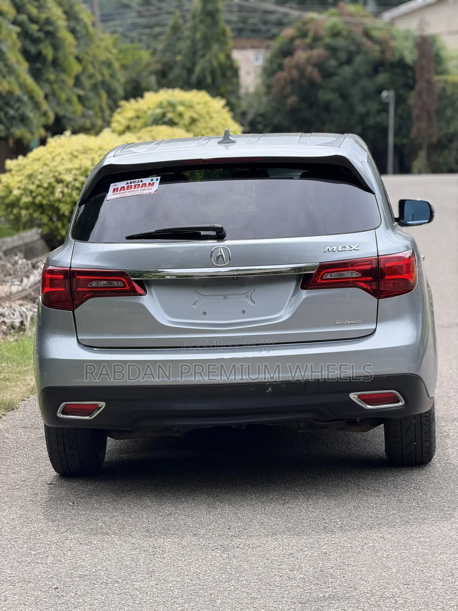 Acura MDX SUV 4dr FWD (3.5L 6cyl 9A) 2016 Silver