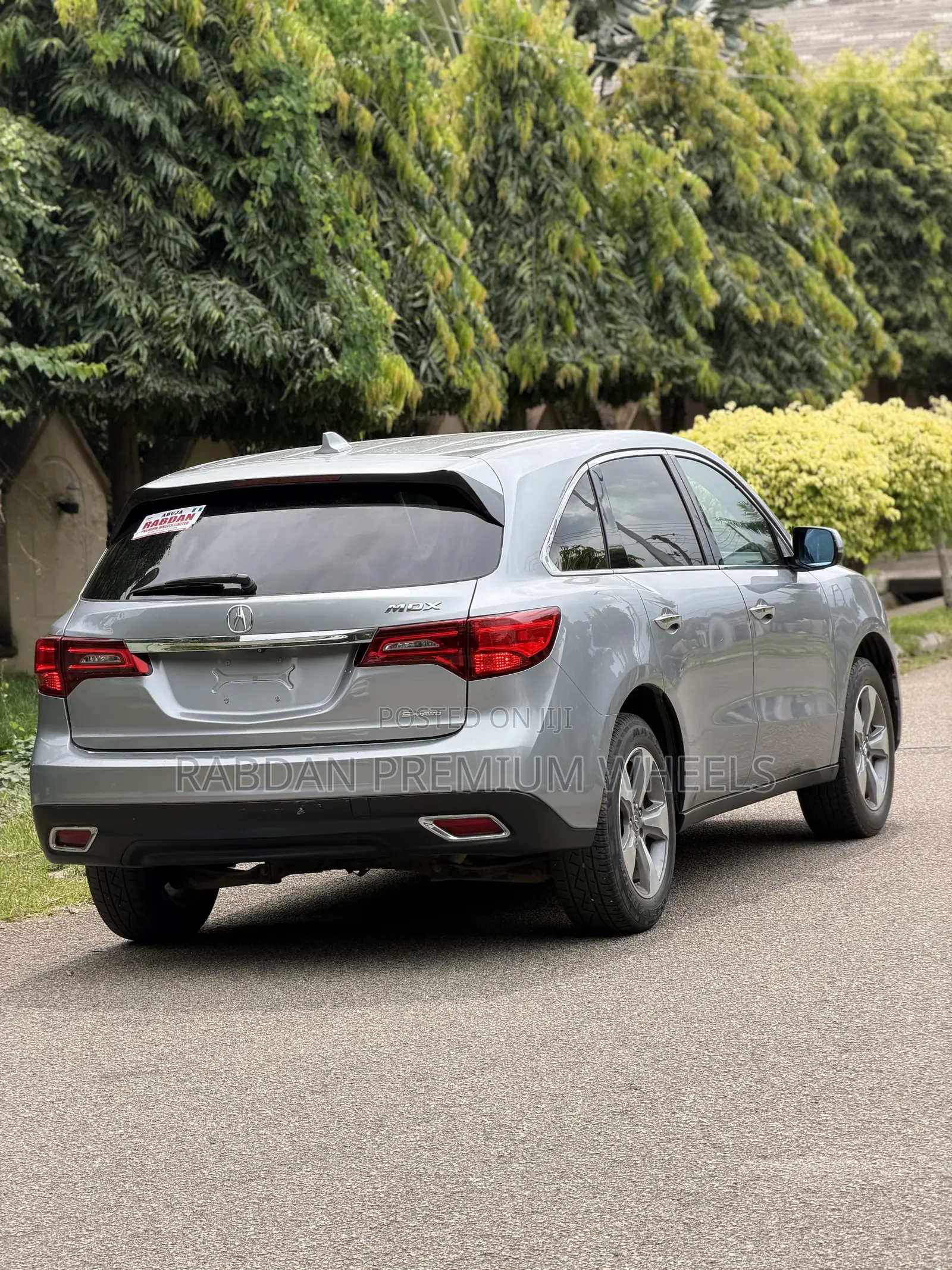 Acura MDX SUV 4dr FWD (3.5L 6cyl 9A) 2016 Silver