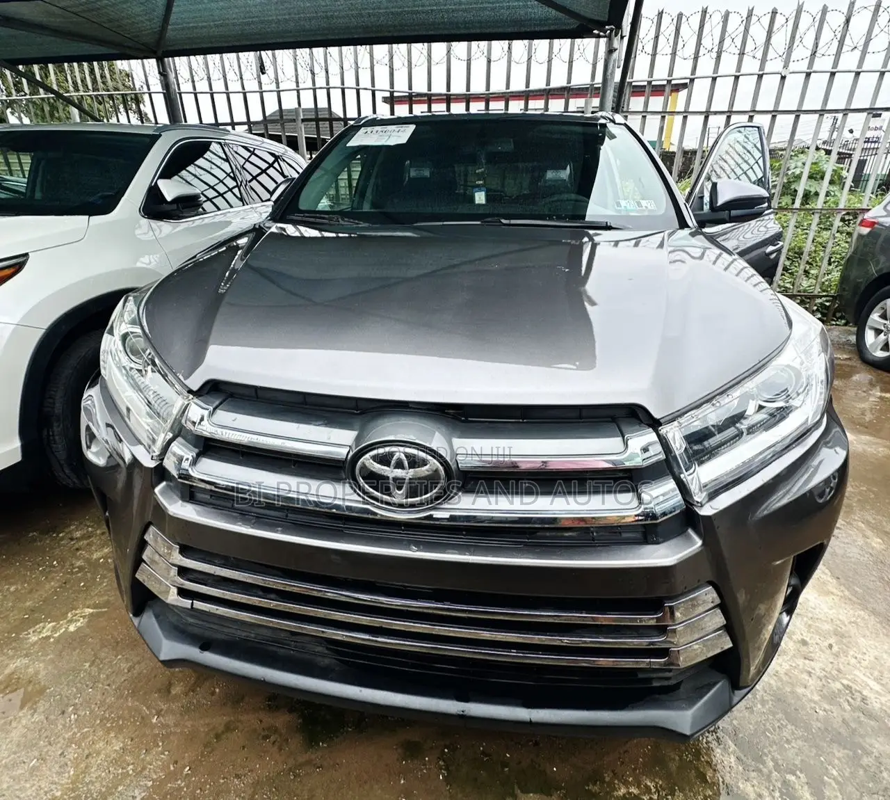 Toyota Highlander Limited 4dr SUV AWD (3.5L 6cyl 6A) 2014 Gray