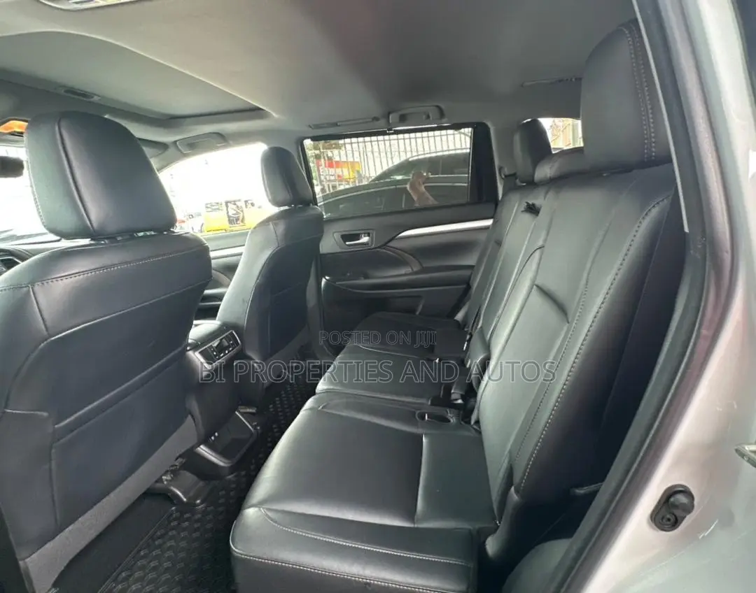 Toyota Highlander Limited 4x2 V6 (3.5L 6cyl 8A) 2018 White