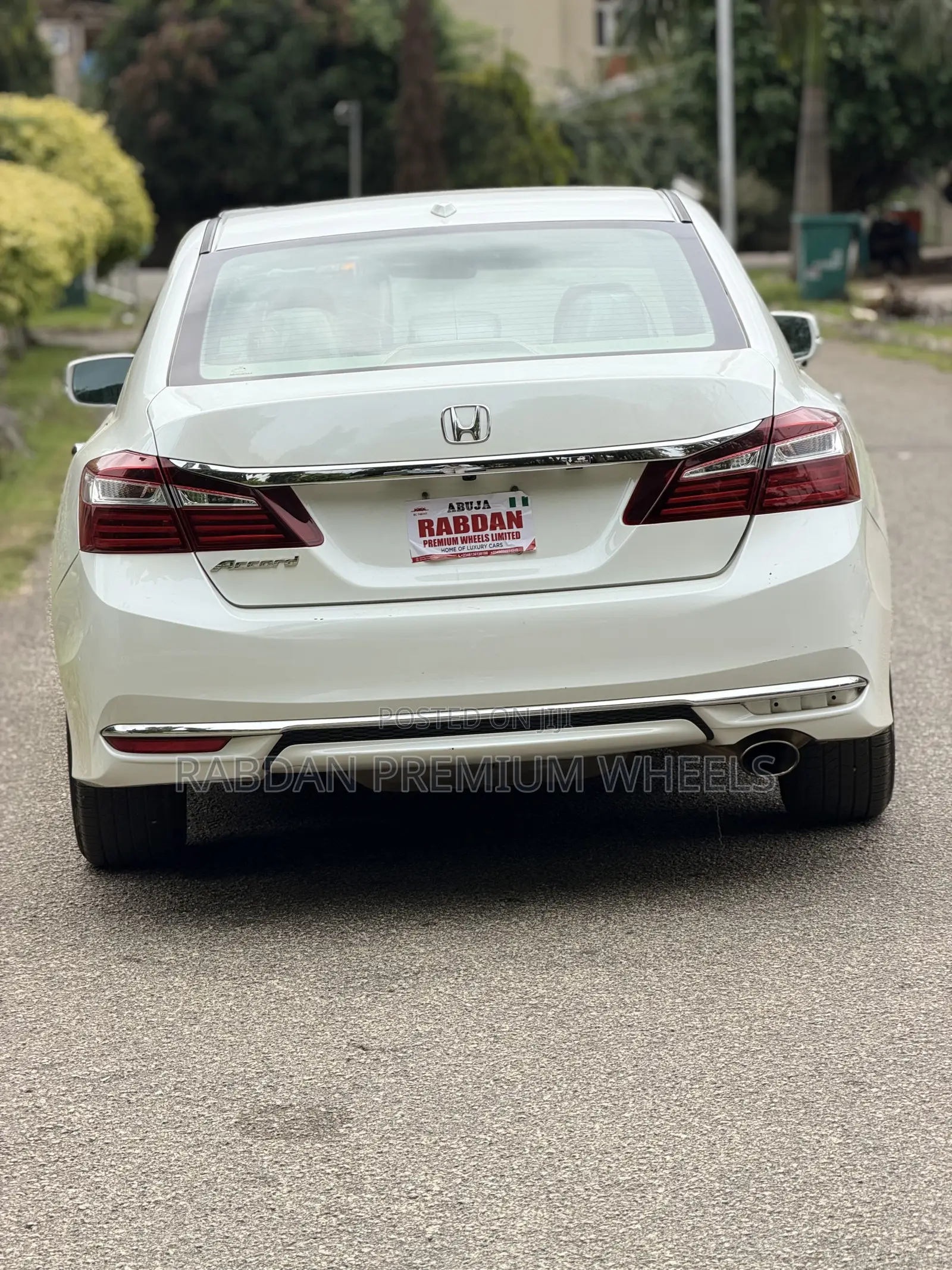 Honda Accord EX 4dr Sedan FWD (2.4L 4cyl 2A) 2017 White