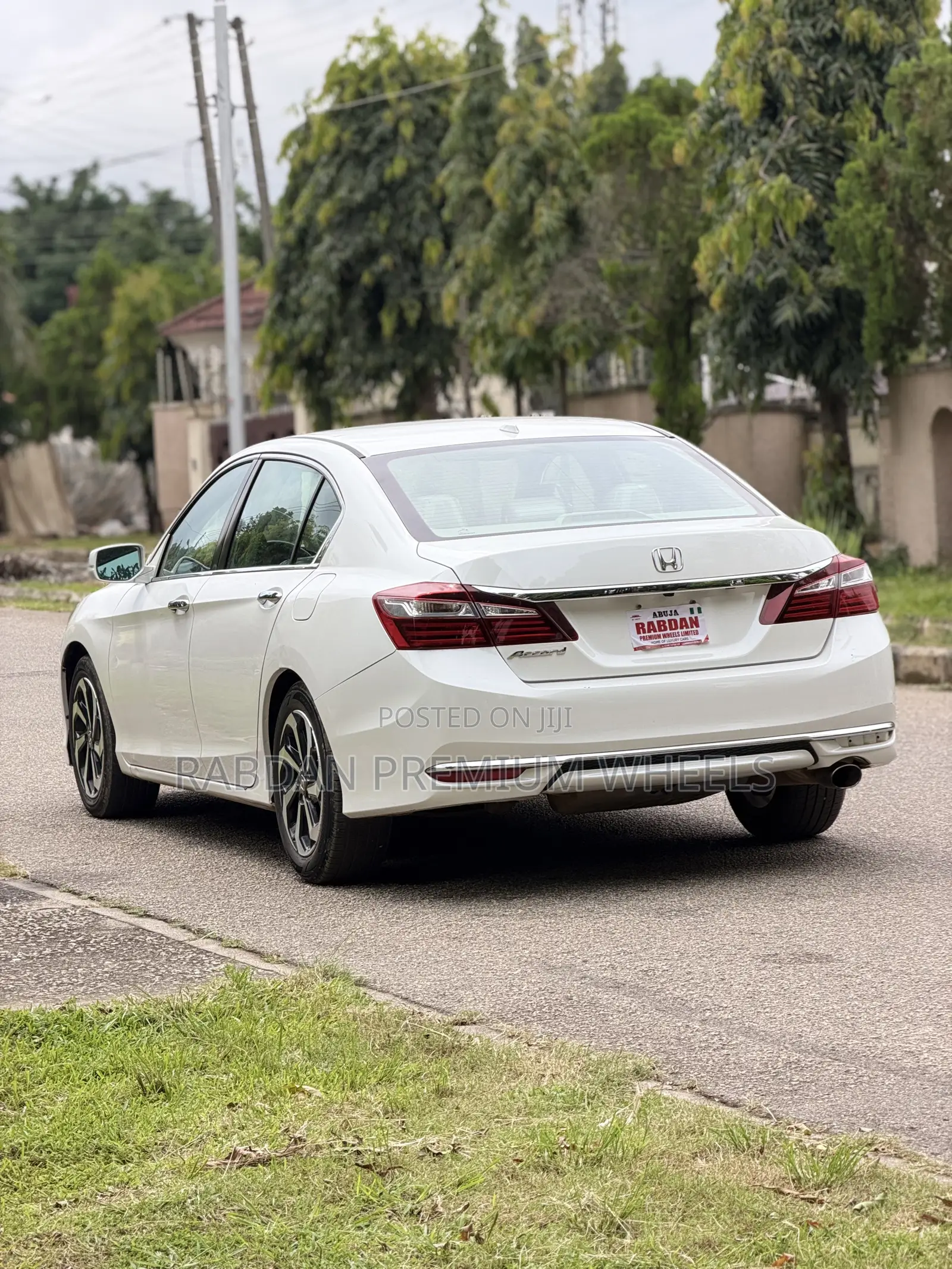 Honda Accord EX 4dr Sedan FWD (2.4L 4cyl 2A) 2017 White