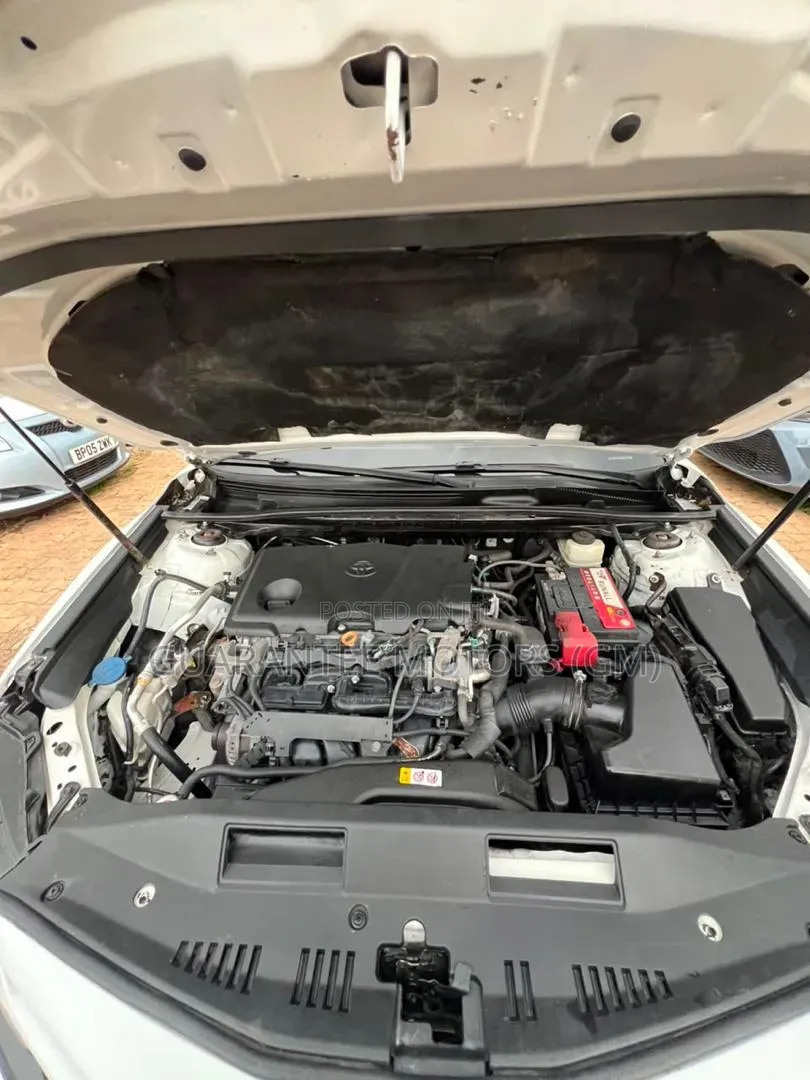 Toyota Camry XSE FWD (2.5L 4cyl 8AM) 2018 White