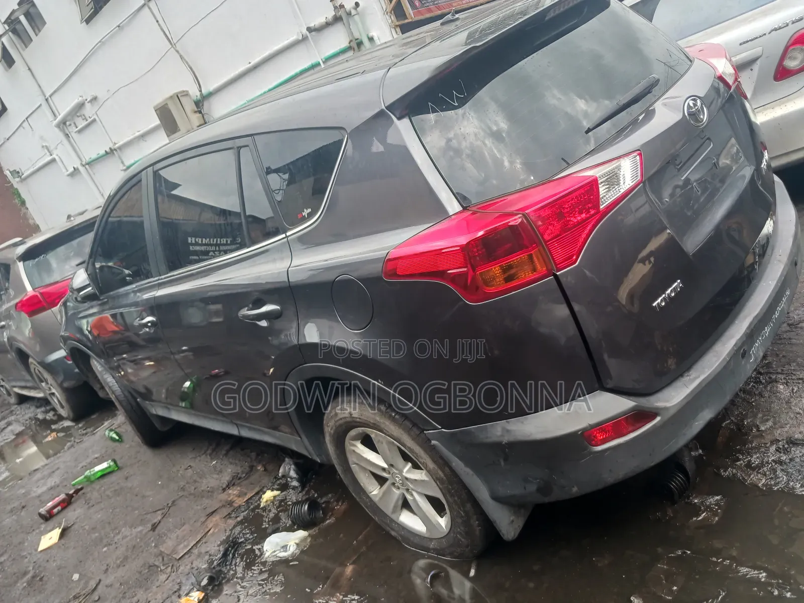 Toyota RAV4 Limited AWD (2.5L 4cyl 6A) 2013