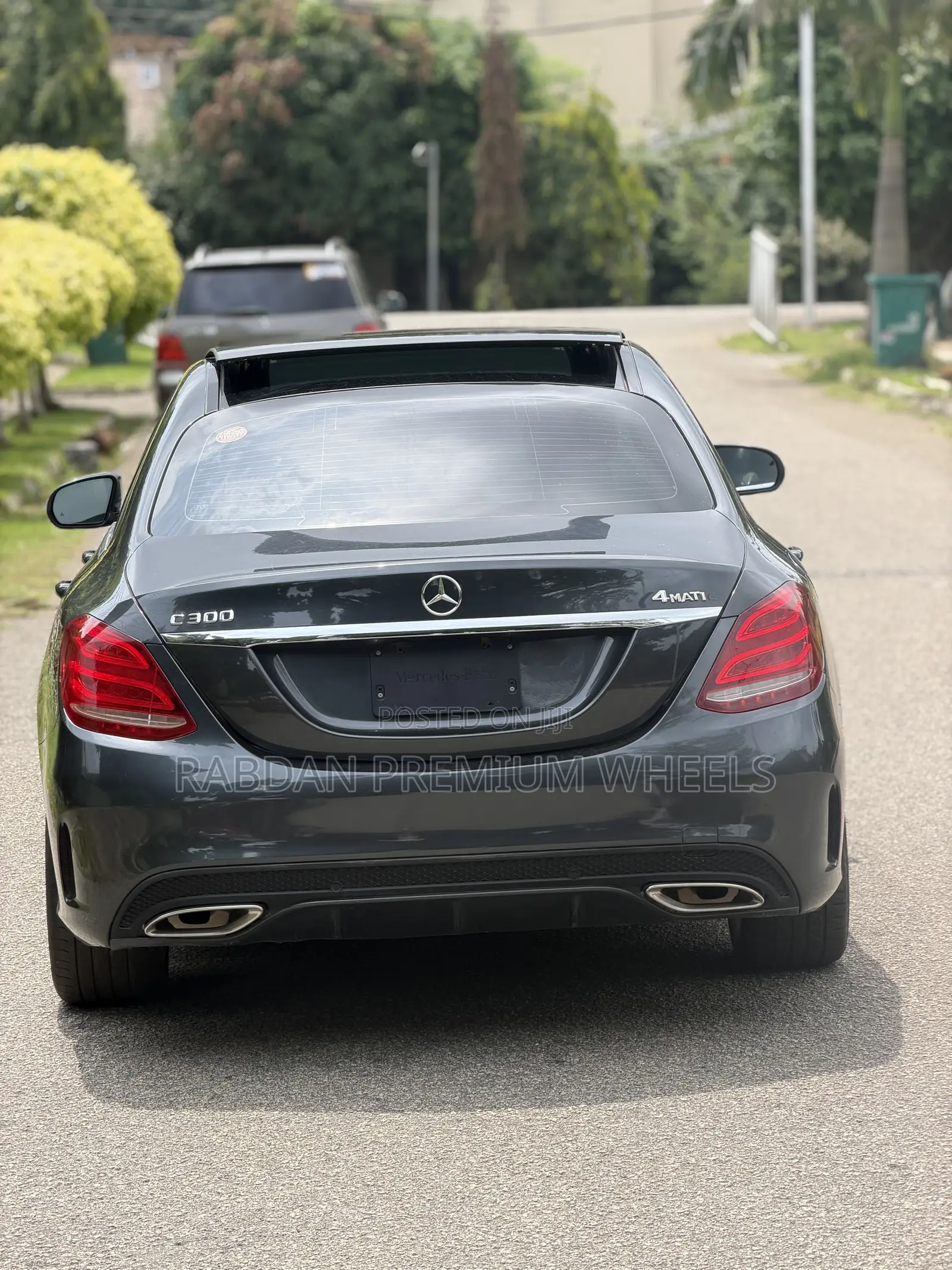 Mercedes-Benz C300 Luxury 4Matic Sedan AWD (2.0L 4cyl 7A) 2016 Gray