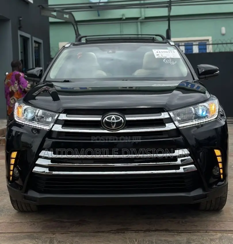 Toyota Highlander Limited Platinum 4dr SUV (3.5L 6cyl 6A) 2015 Black