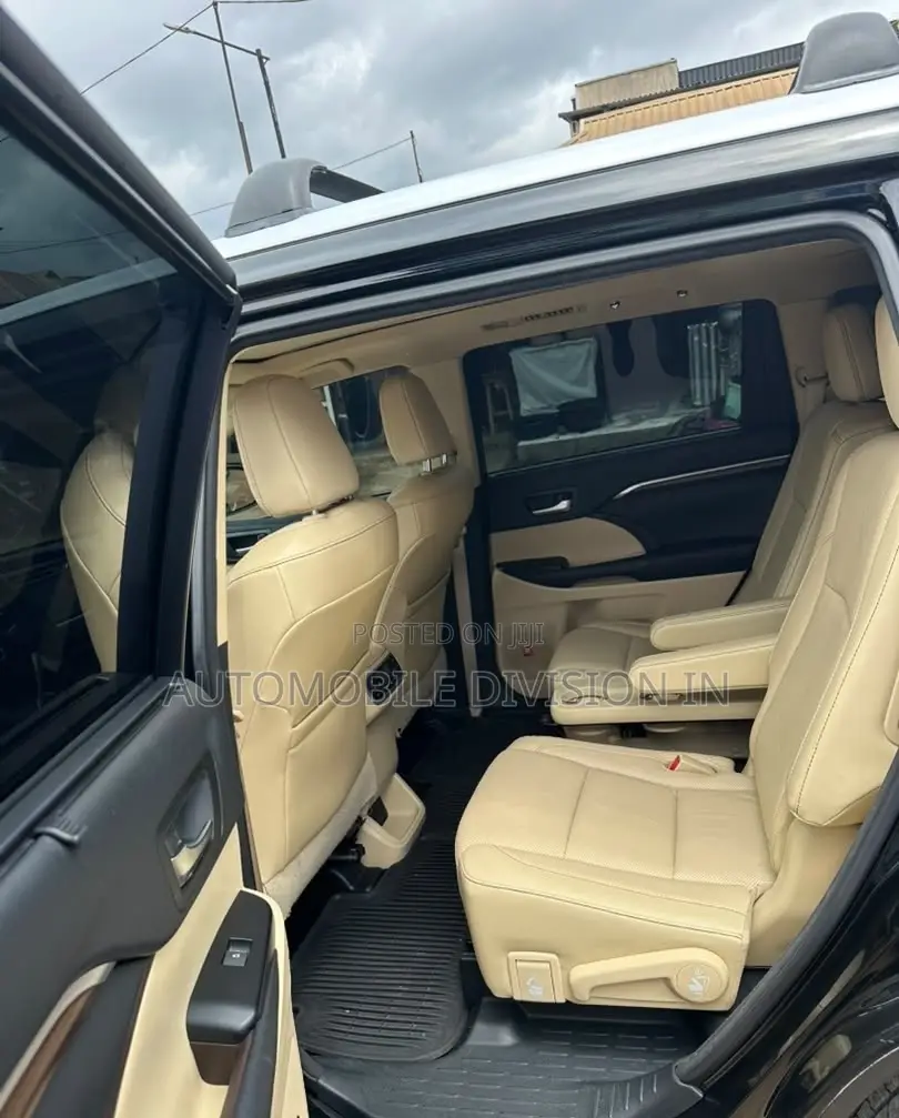 Toyota Highlander Limited Platinum 4dr SUV (3.5L 6cyl 6A) 2015 Black