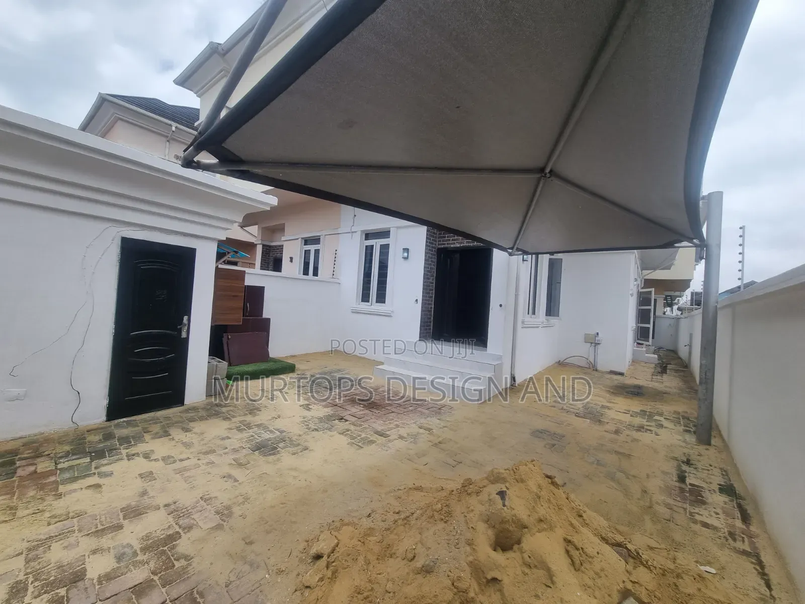 Studio Apartment in Chevy View Estate, Chevron for rent