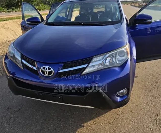 Toyota RAV4 2015 Blue