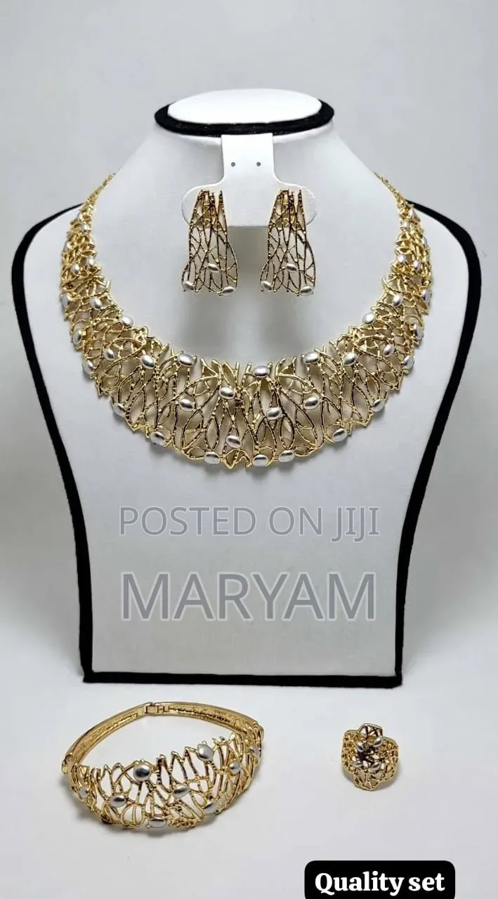 Gold-Plated Woven Mesh Jewelry Set
