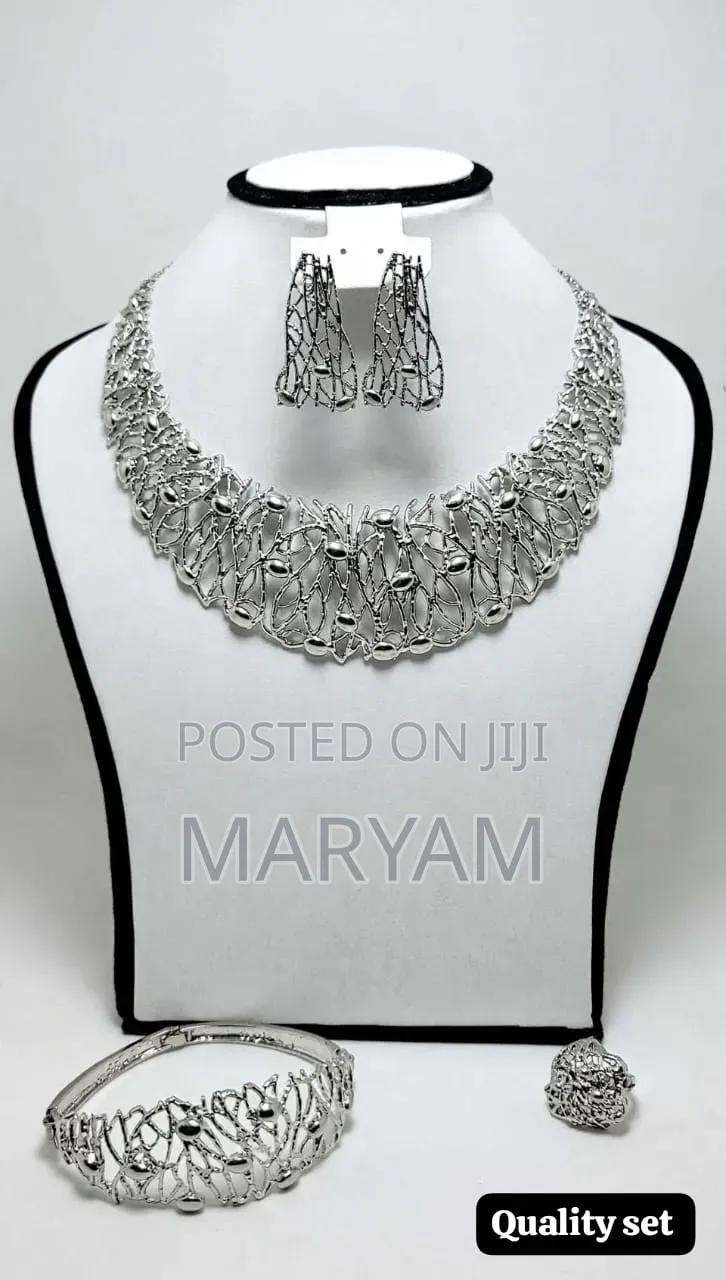 Gold-Plated Woven Mesh Jewelry Set