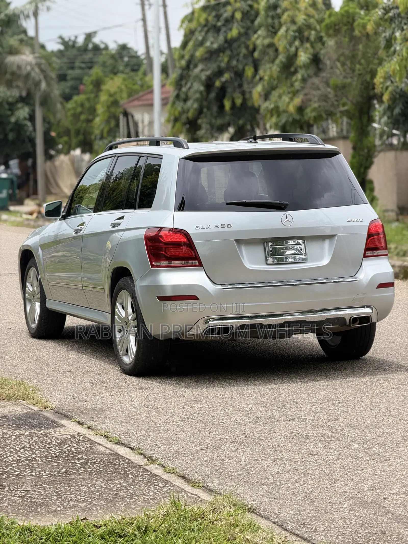 Mercedes-Benz GLK-Class Base GLK 350 4dr AWD 4MATIC (3.5L 6cyl 7A) 2015