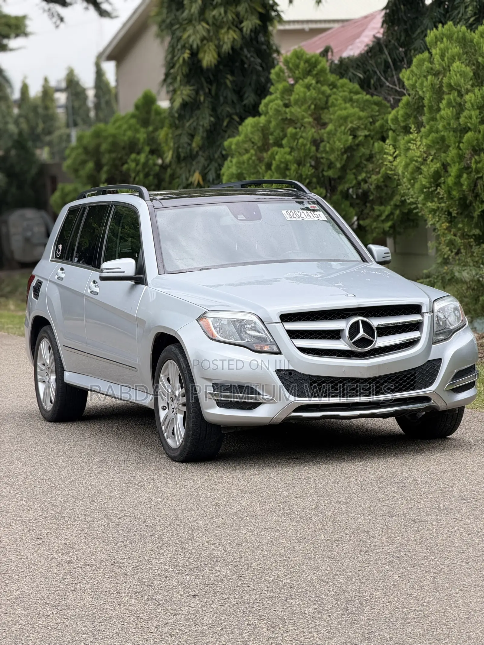 Mercedes-Benz GLK-Class Base GLK 350 4dr AWD 4MATIC (3.5L 6cyl 7A) 2015