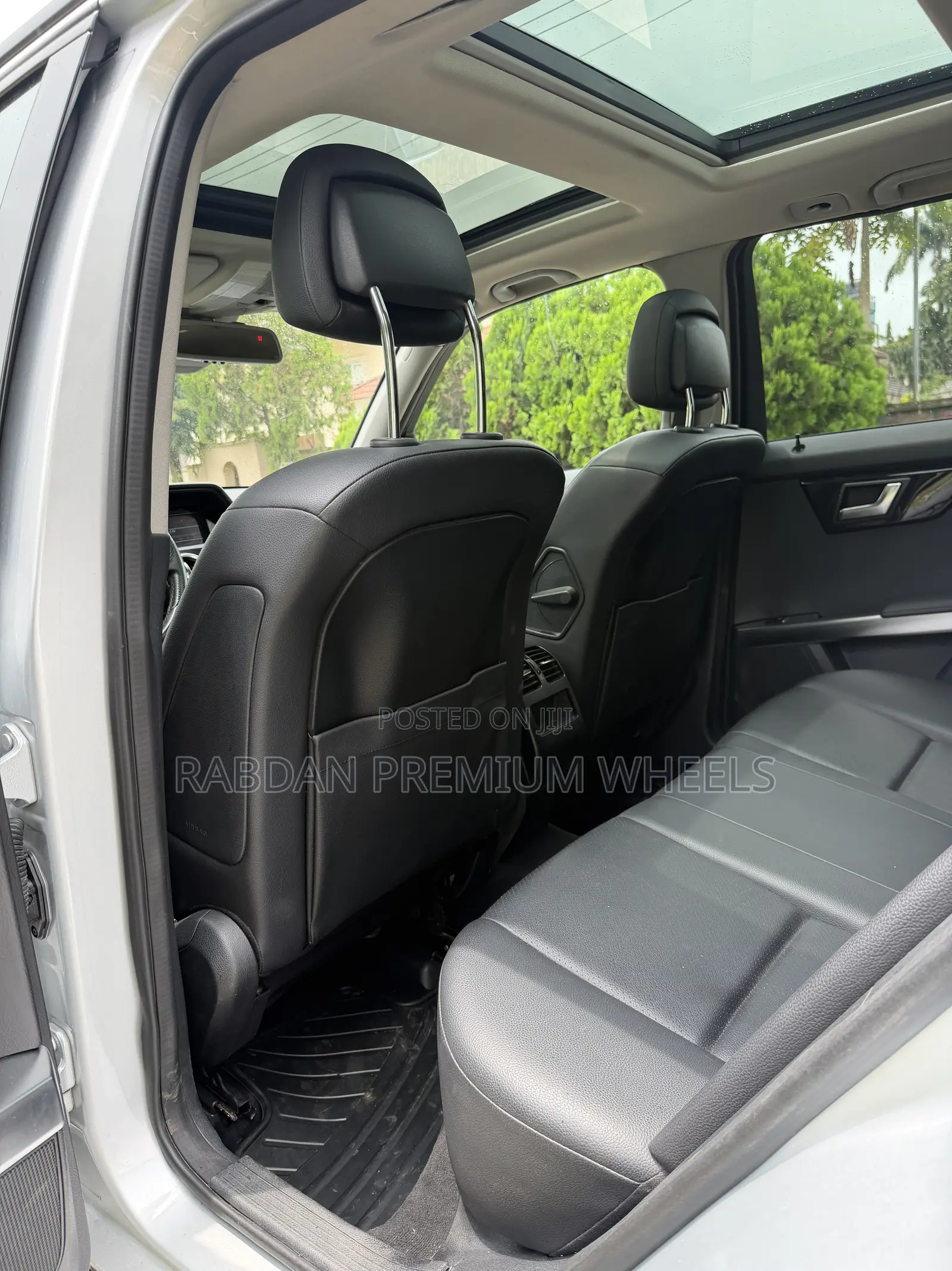 Mercedes-Benz GLK-Class Base GLK 350 4dr AWD 4MATIC (3.5L 6cyl 7A) 2015