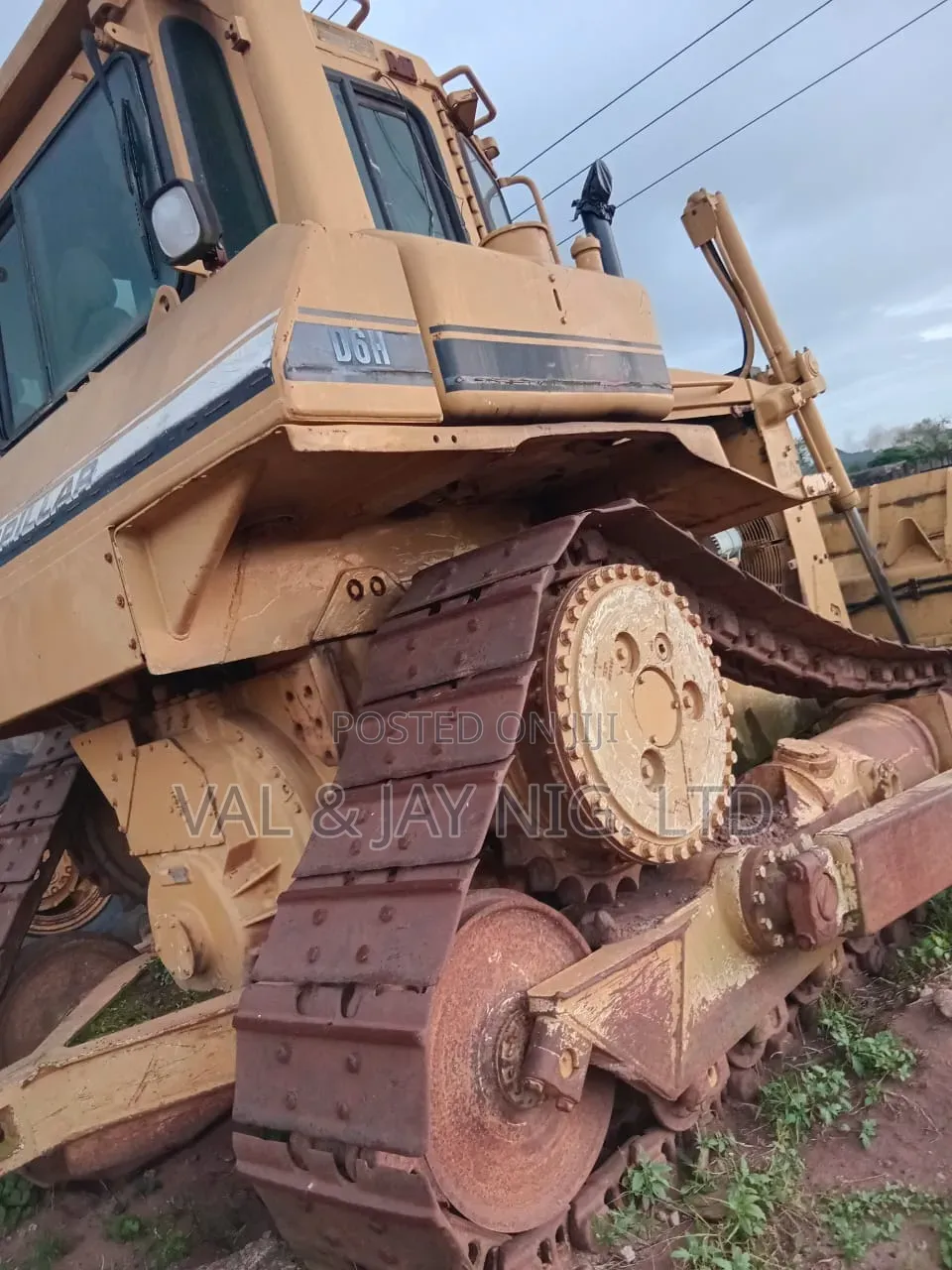 Cat Bulldozer D6h - New Arrival - Foreign Use