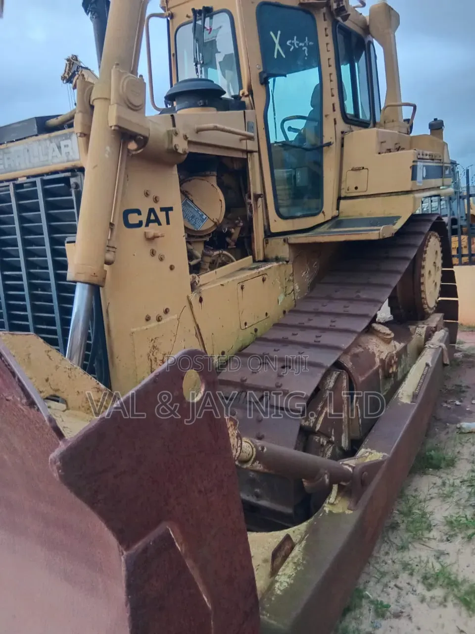 Cat Bulldozer D6h - New Arrival - Foreign Use