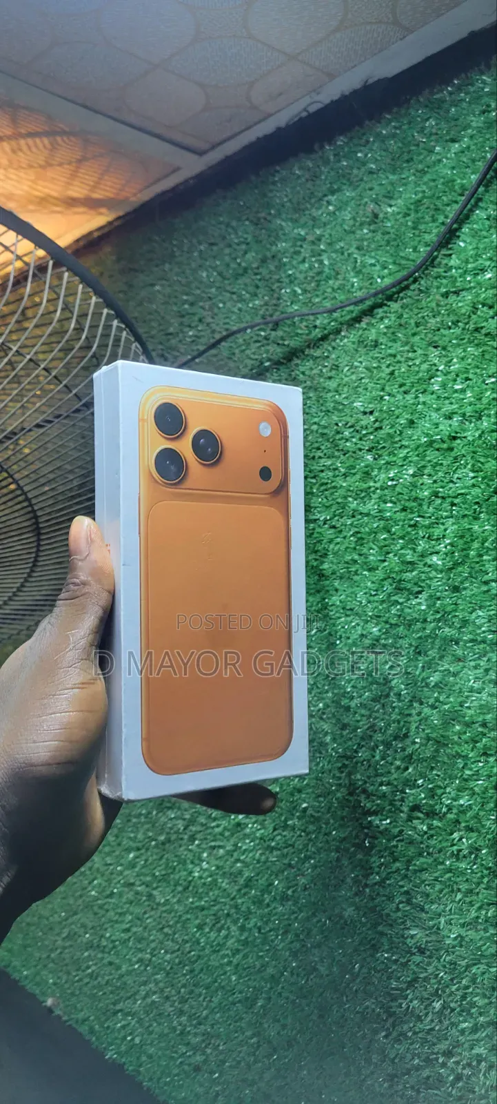 New Apple iPhone 17 Pro Max 256 GB Orange