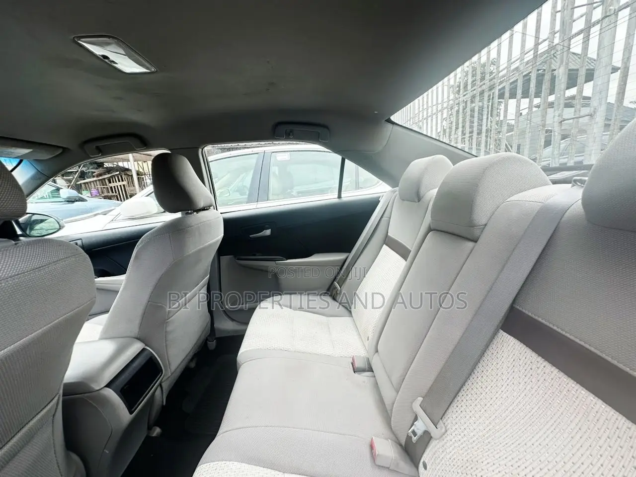 Toyota Camry LE 4dr Sedan (2.5L 4cyl 6A) 2014 Gray