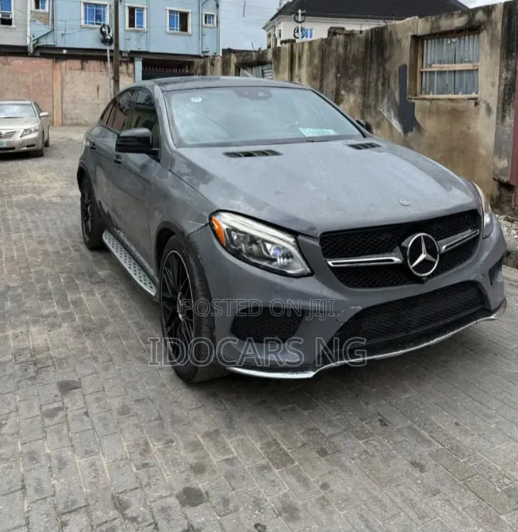 Mercedes-Benz GLE-Class AMG GLE 43 4MATIC 2018 Gray