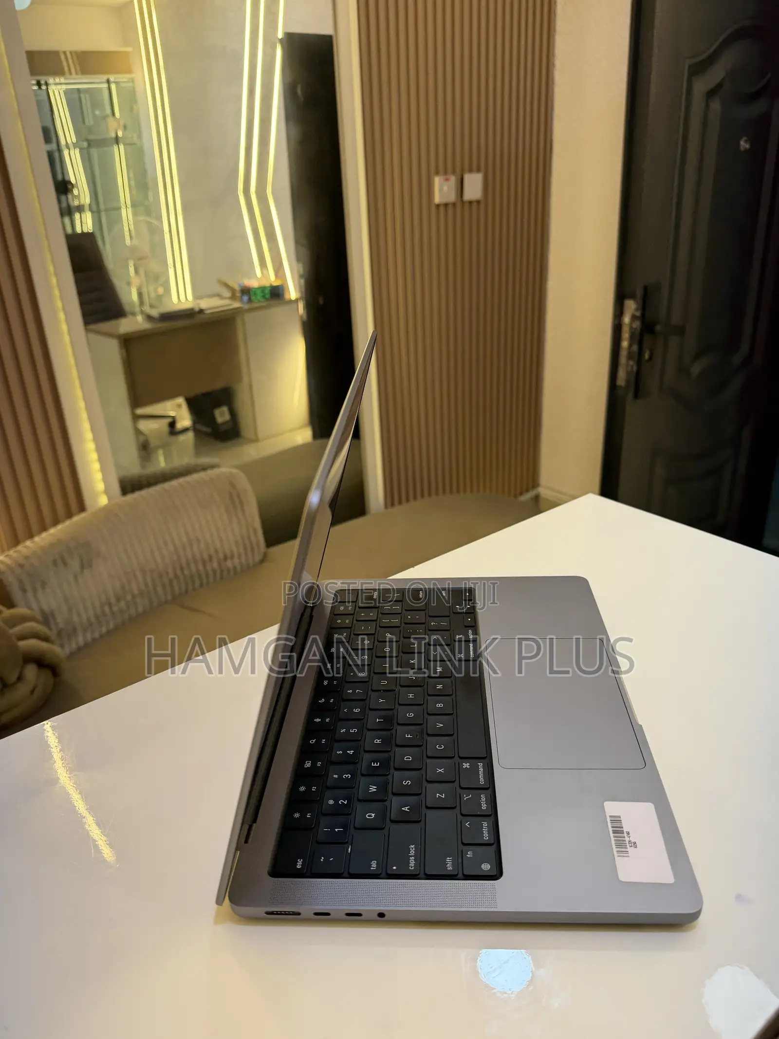Laptop Apple MacBook Pro 2023 M2 Pro 16GB Apple M2 SSD 512GB