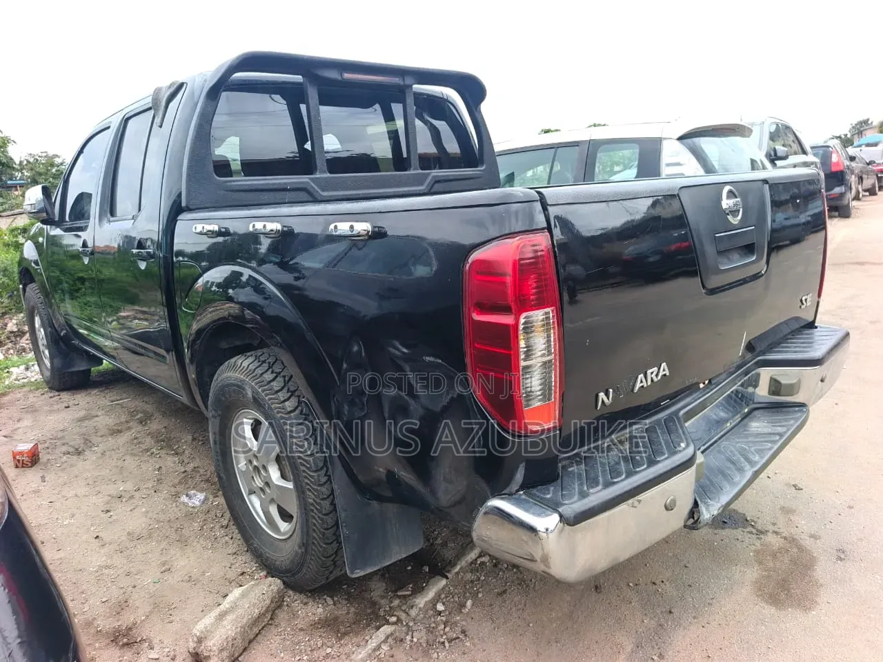 Nissan Navara 2013 Black