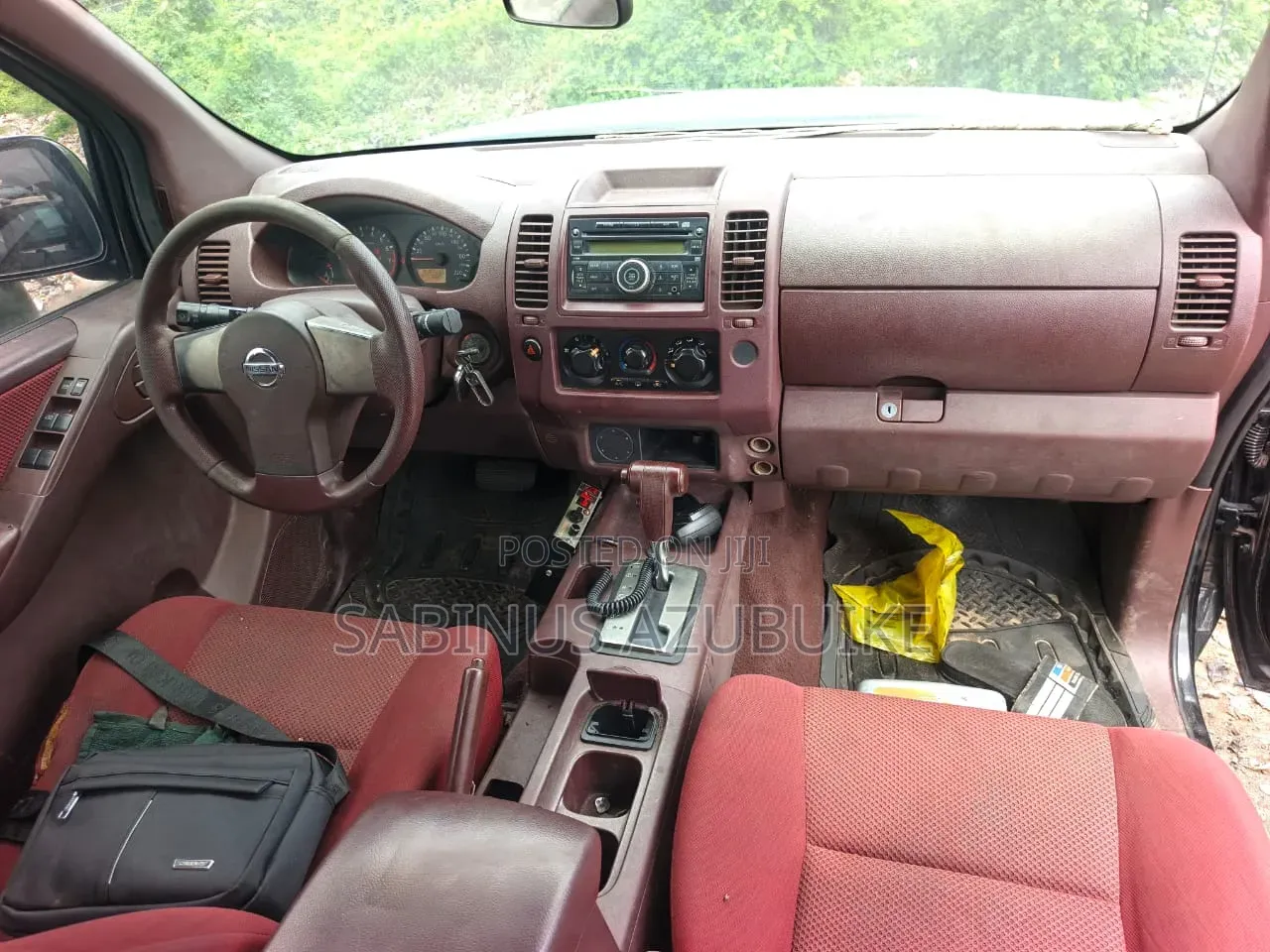 Nissan Navara 2013 Black