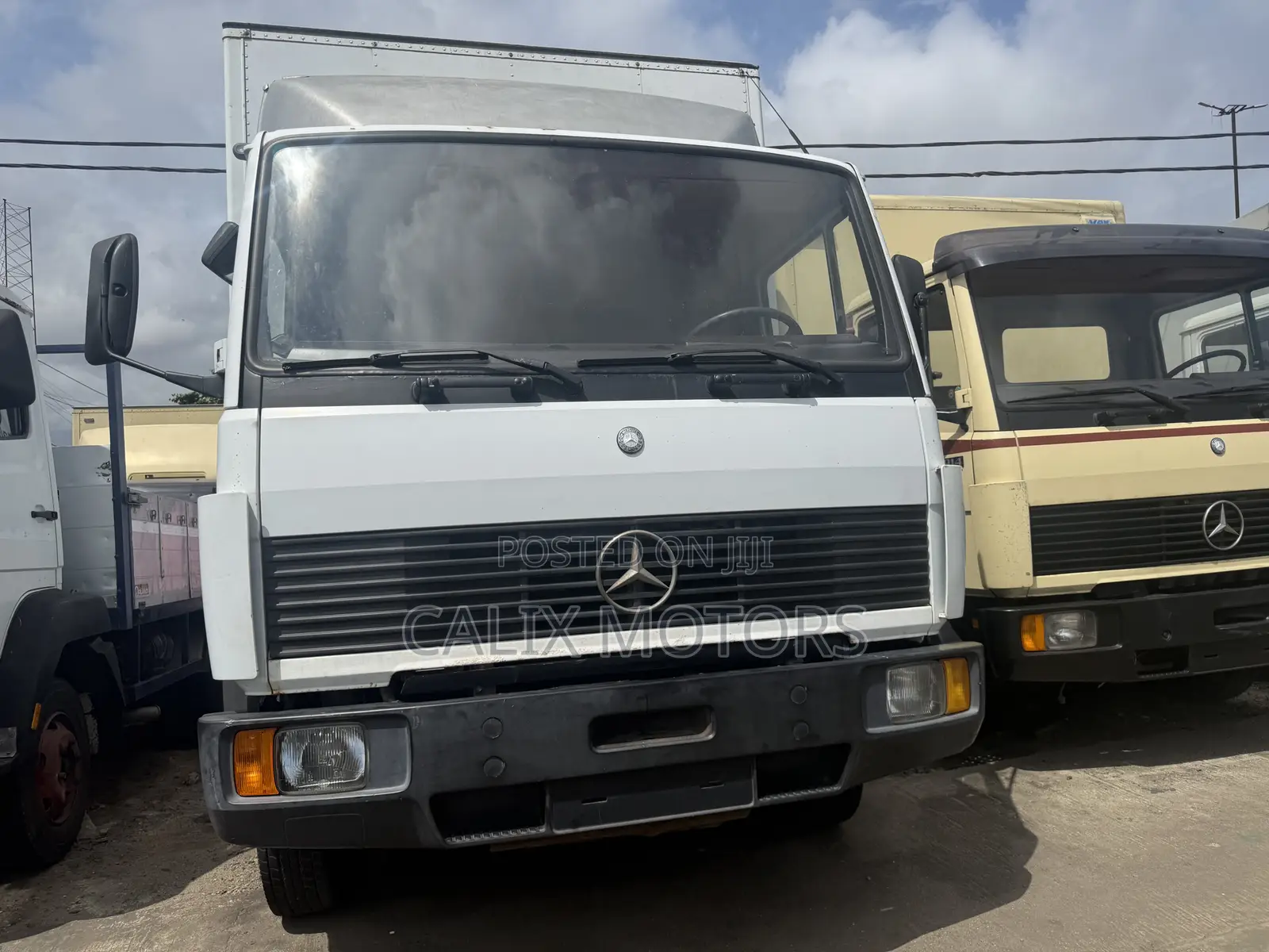 Foreign Used Mercedes Benz 814 Truck.