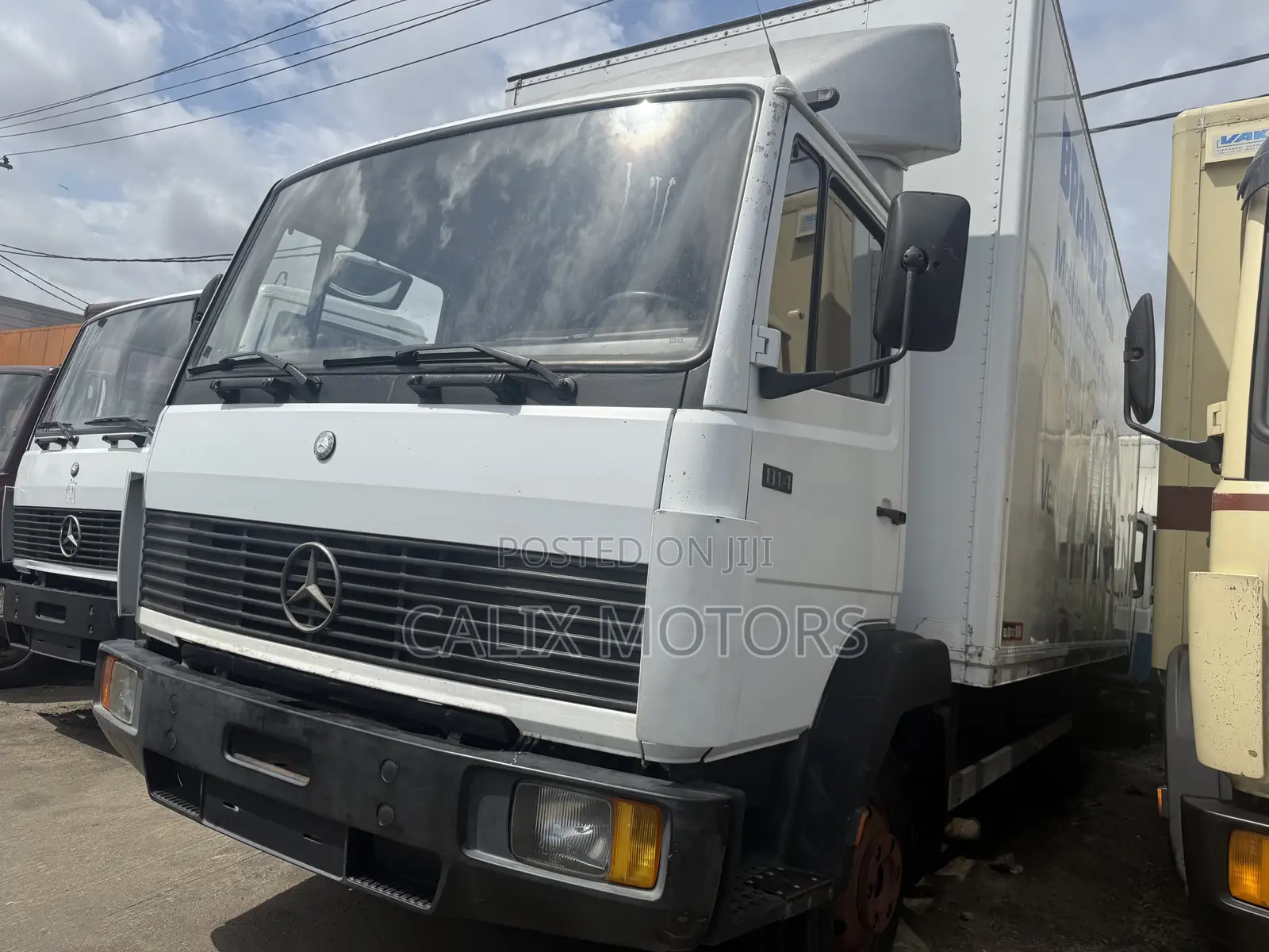 Foreign Used Mercedes Benz 814 Truck.