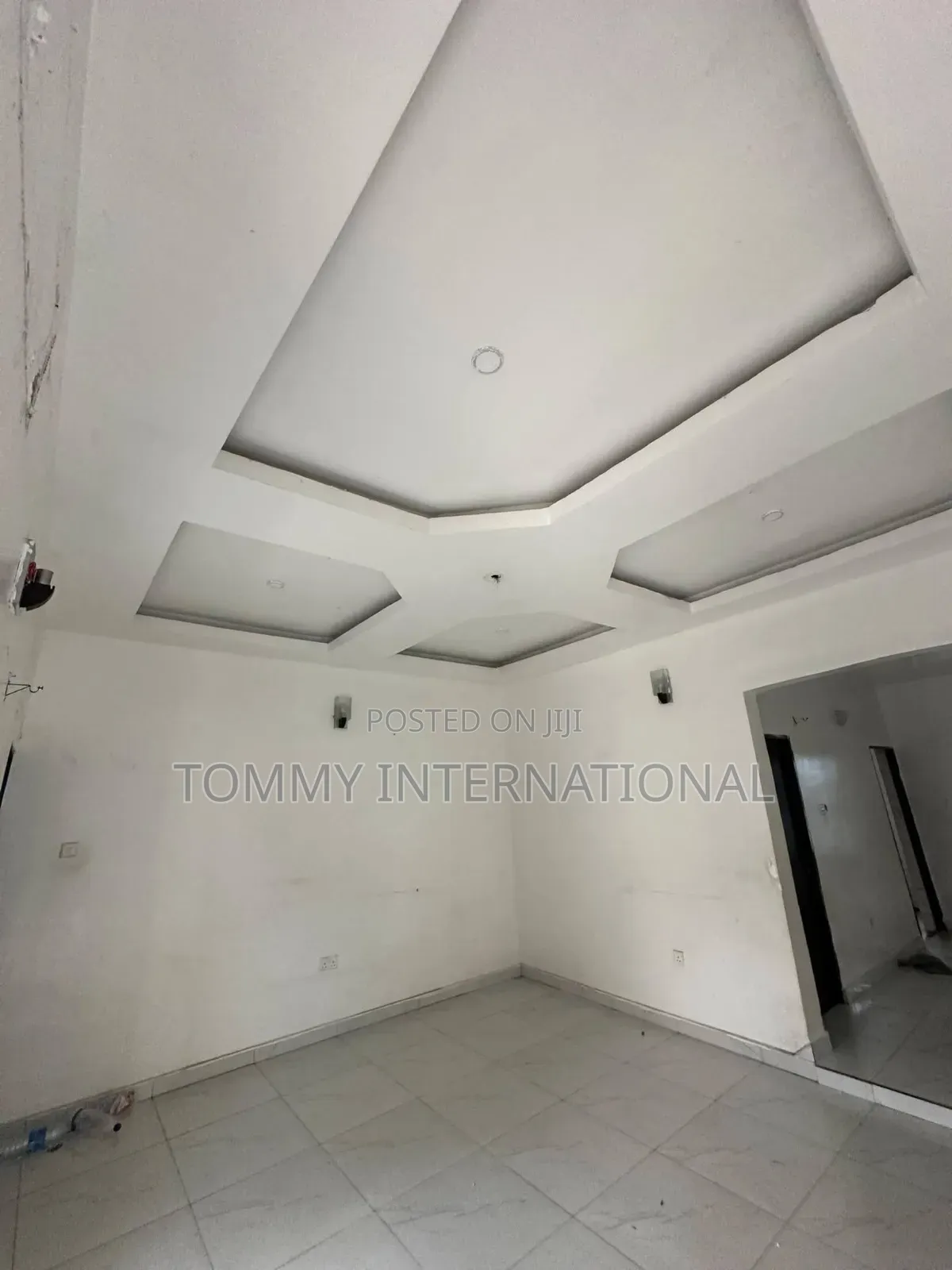 2bdrm Block of Flats in Favour Estate, Port-Harcourt for rent