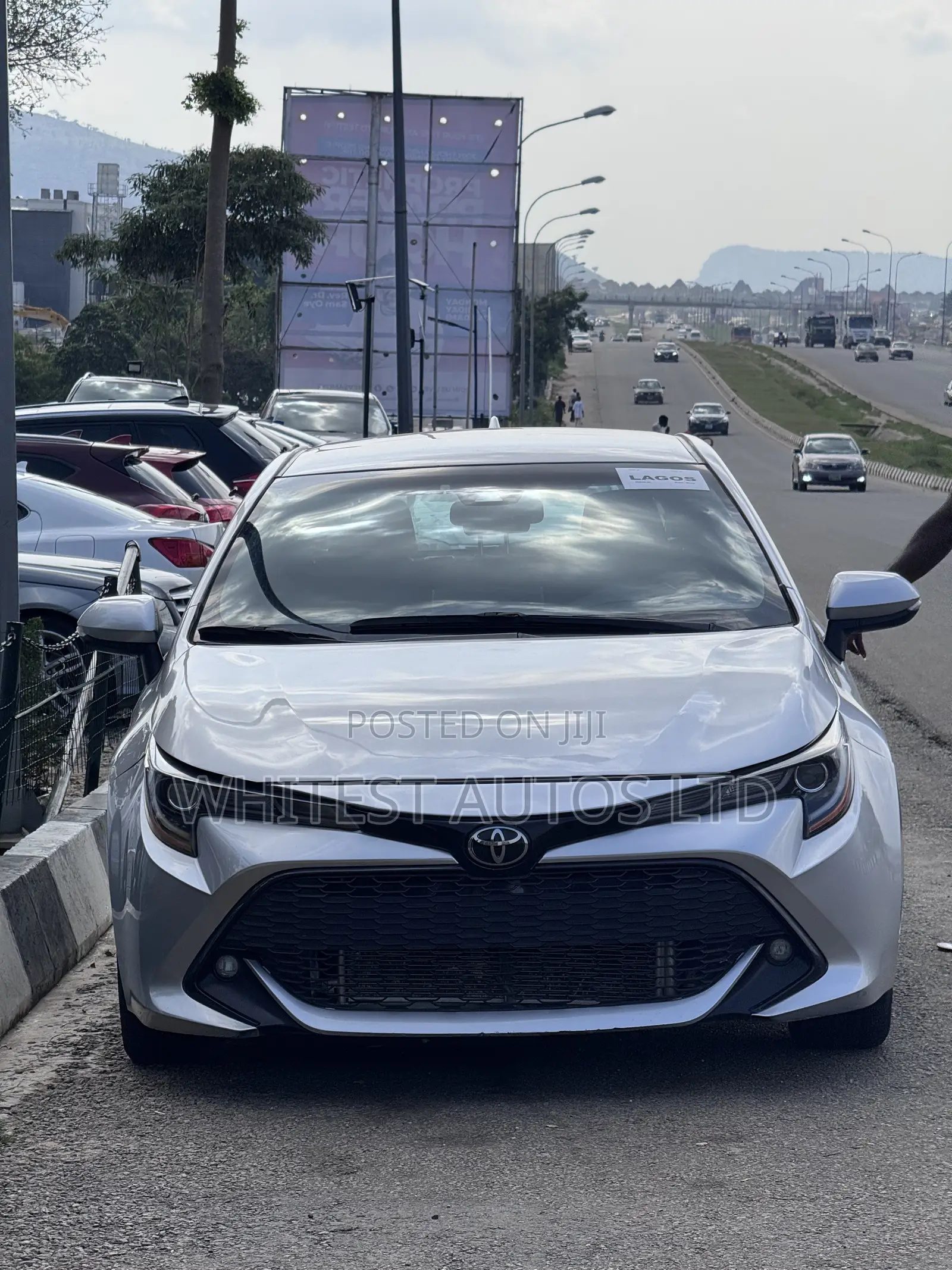 Toyota Corolla SE 2020 Silver