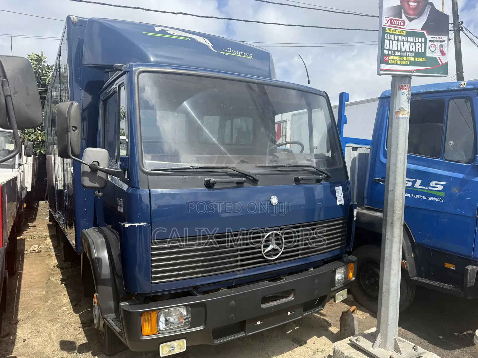 Foreign Used Mercedes Benz 814 Truck.