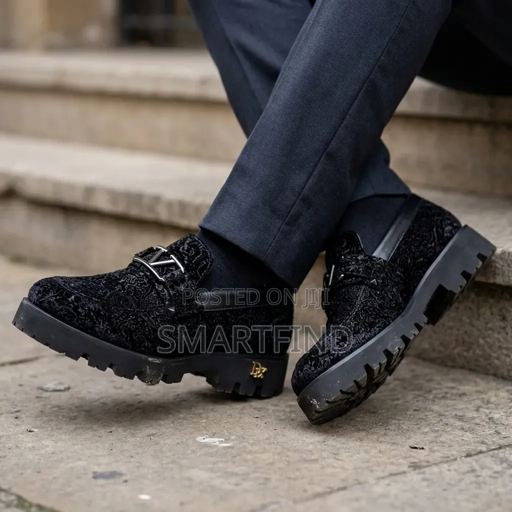 Black Leather Skin Shoe
