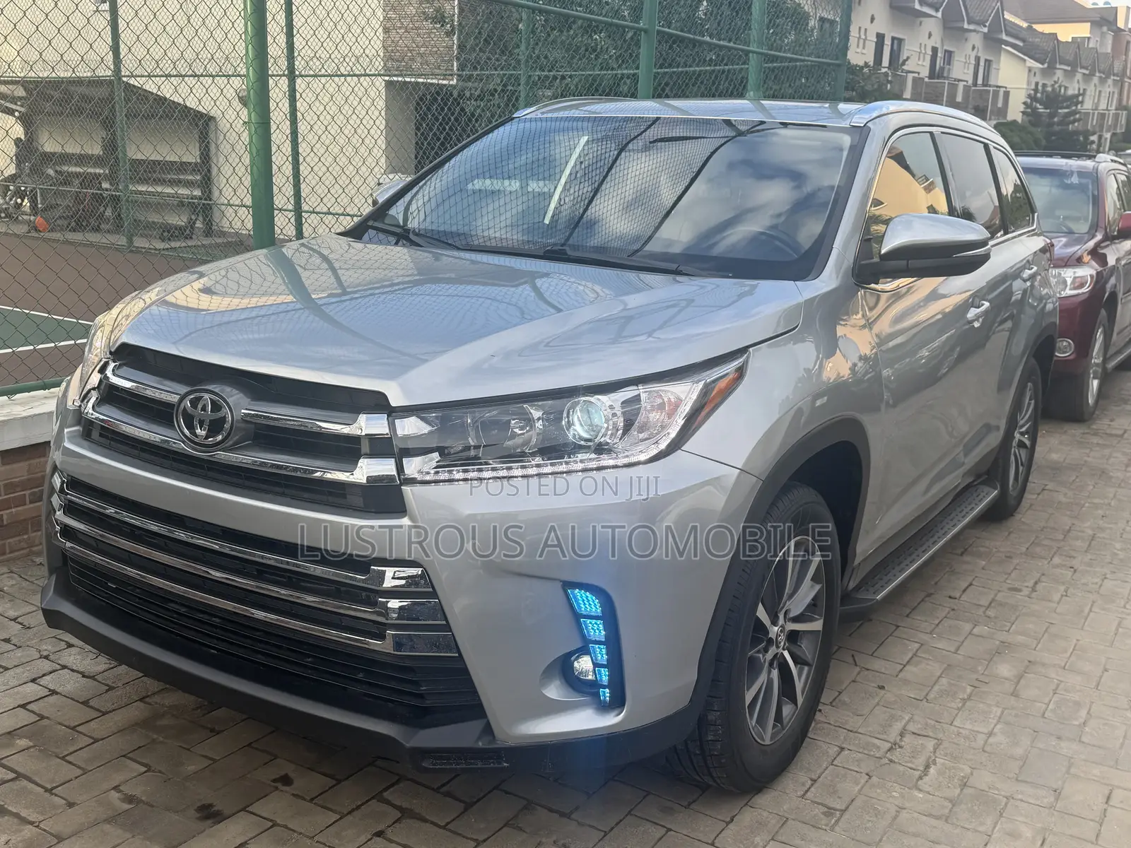 Toyota Highlander XLE 2019 Silver